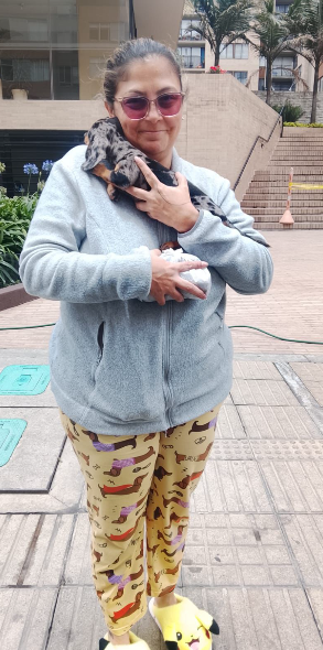 Cliente feliz con su Dachshund 4